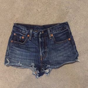 Women’s Levi’s shorts